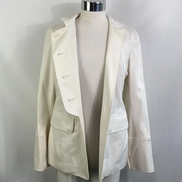 Burberry Cream High Neck SideโButton Jacket - Picture 14 of 16